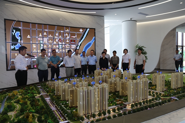 山東三箭集團(tuán)黨委政工例會(huì)進(jìn)工地 助推河畔壹品苑項(xiàng)目建設(shè)